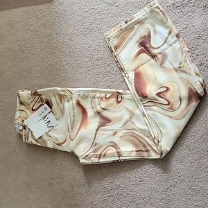 🍀Zara women's mid rise straight jean/pants